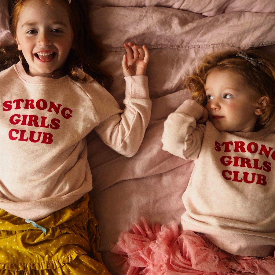 Muthahood - Sweater "Strong Girls Club"