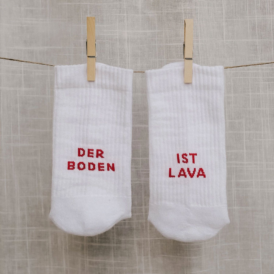 Eulenschnitt - Socken "Der Boden ist Lava" Größe 39 - 42